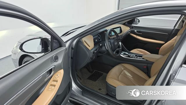 Hyundai Sonata (DN8) 2021 Серебряный из Кореи, фото 2