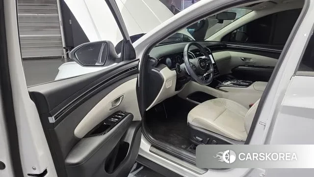 Hyundai Tucson (NX4) 2021 Белый из Кореи, фото 2