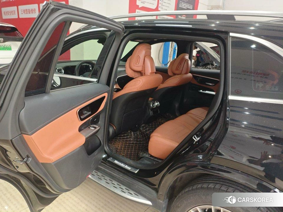 Mercedes-Benz GLC 2023 Черный из Китая, фото 2