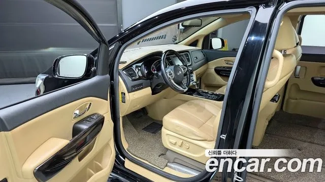 Kia The New Carnival 2018 Черный из Кореи, фото 2