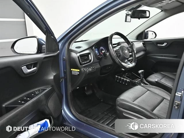 Kia Stonic 2019 Синий из Кореи, фото 2