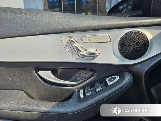 Mercedes-Benz GLC-Class X253 2018 Черный из Кореи, фото 2