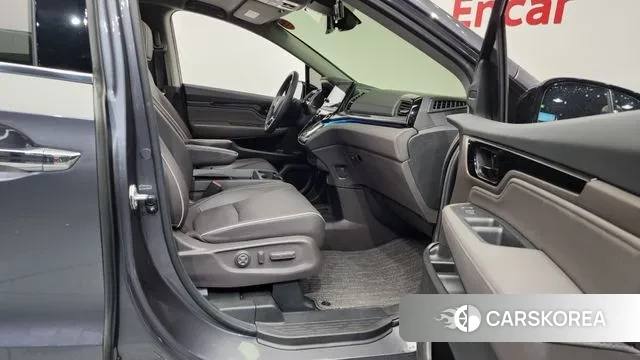 Honda Odyssey 2023 Серый из Кореи, фото 2