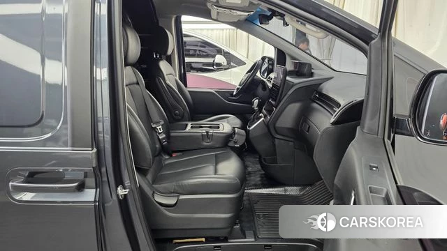 Hyundai Staria 2021 Серый из Кореи, фото 2
