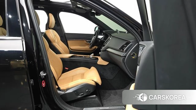 Volvo XC90 second Generation 2021 Черный из Кореи, фото 2