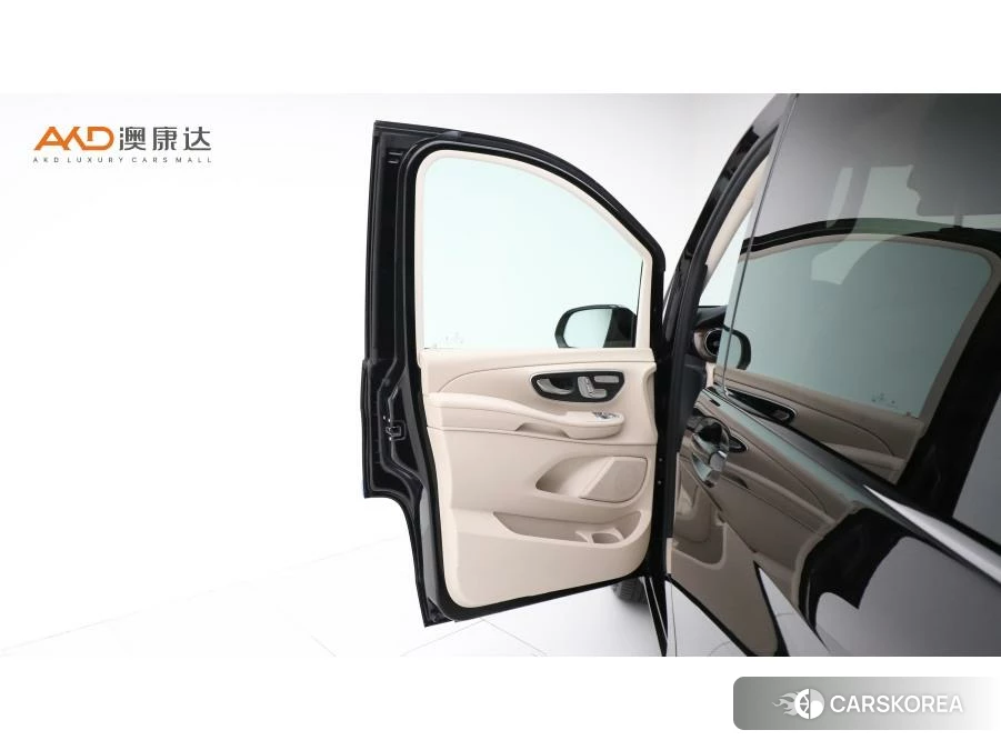 Mercedes-Benz V-class 2022 Черный из Китая, фото 2