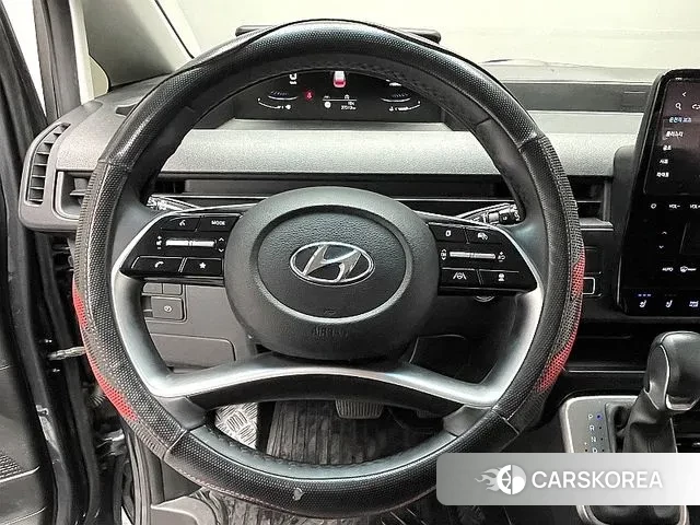 Hyundai Staria 2023 Серый из Кореи, фото 2