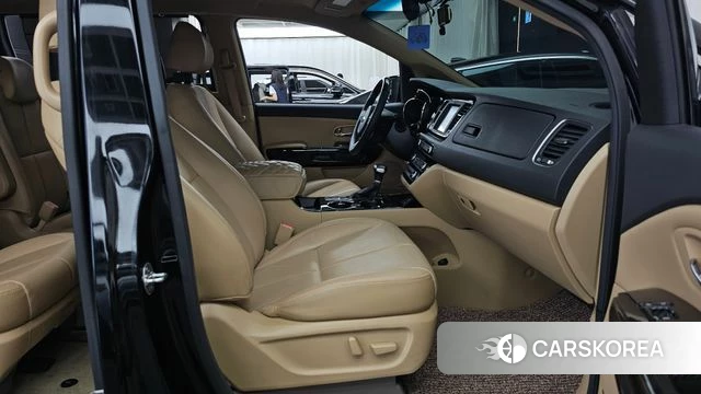 Kia The New Carnival 2019 Черный из Кореи, фото 2