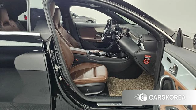 Mercedes-Benz CLA-Class C118 2022 Черный из Кореи, фото 2