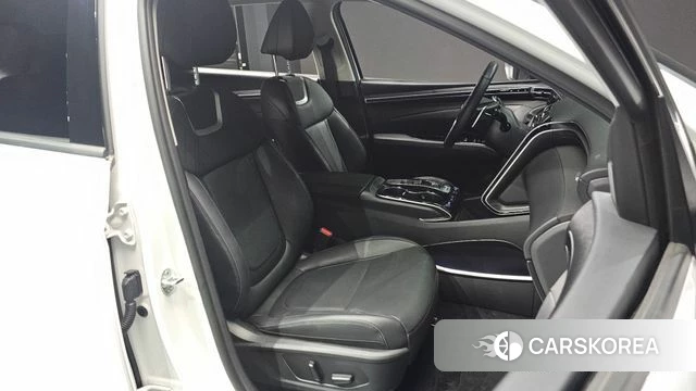 Hyundai Tucson (NX4) 2021 Белый из Кореи, фото 2