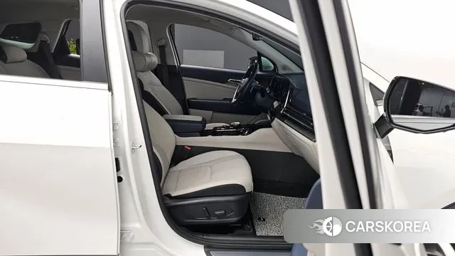 Kia Sportage 5th Generation 2023 Белый из Кореи, фото 2