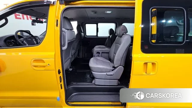 Hyundai The New Grand Starex 2019 Желтый из Кореи, фото 2