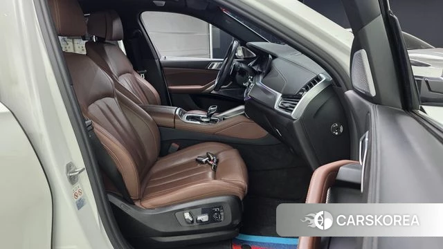 BMW X6 (G06) 2021 Белый из Кореи, фото 2