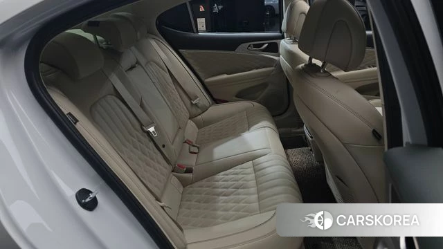 Genesis The New G70 2021 Белый из Кореи, фото 2