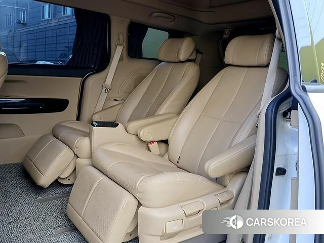 Kia The New Carnival 2018 Белый из Кореи, фото 2