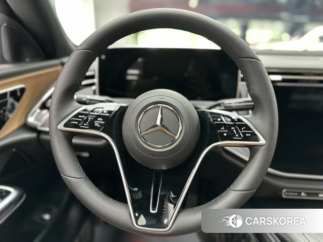 Mercedes-Benz E-class (imported) 2026 Черный из Китая, фото 2