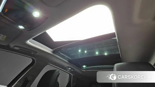 Kia Sportage 5th Generation Hybrid 2021 Черный из Кореи, фото 2