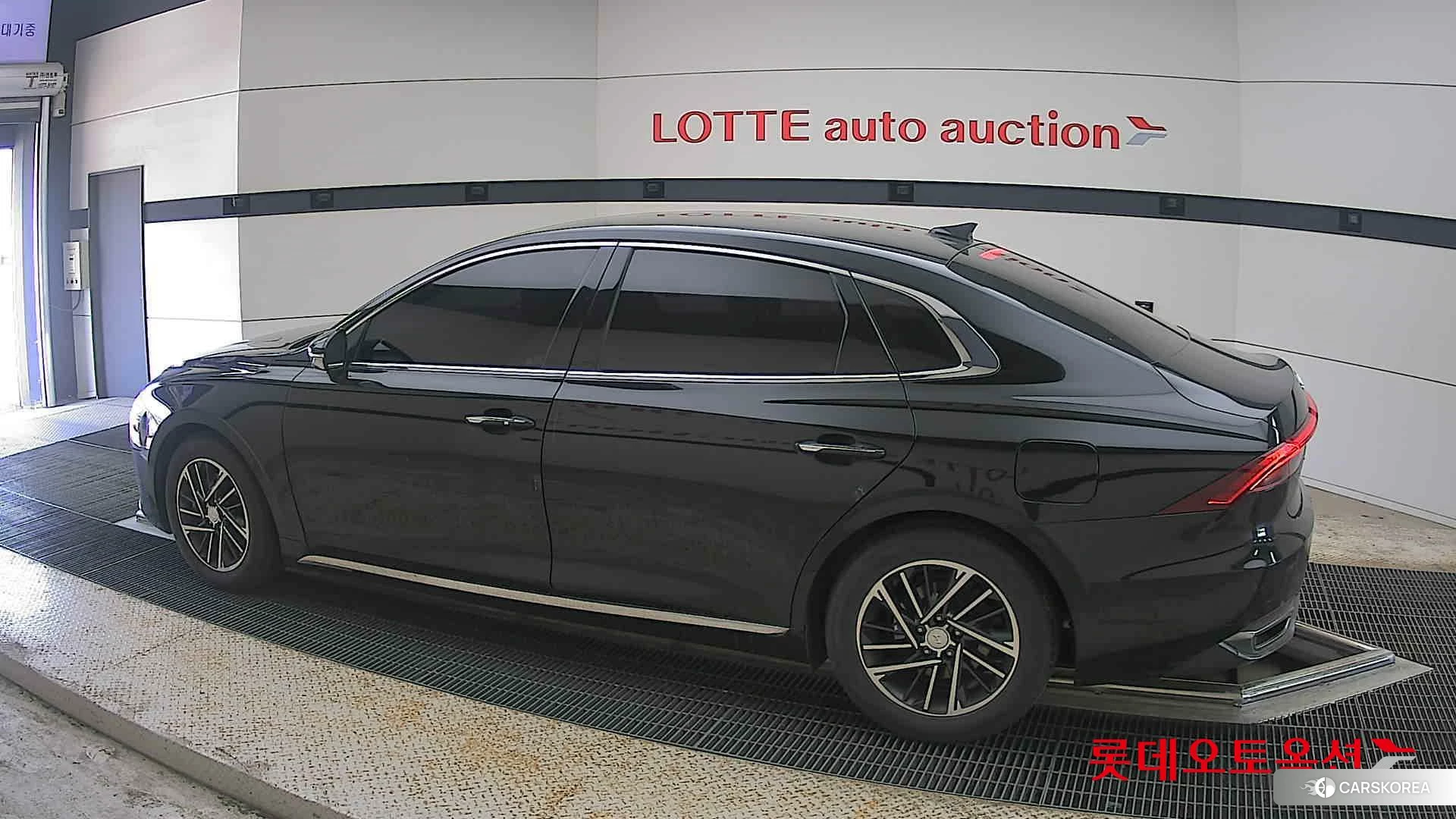 Hyundai Grandeur 2021 Midnight Black из Кореи, фото 2