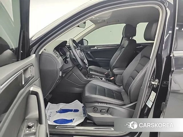 Volkswagen Tiguan second Generation 2020 Черный из Кореи, фото 2