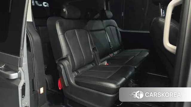 Hyundai Staria 2022 Белый из Кореи, фото 2
