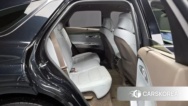 Genesis GV70 2024 Черный из Кореи, фото 2