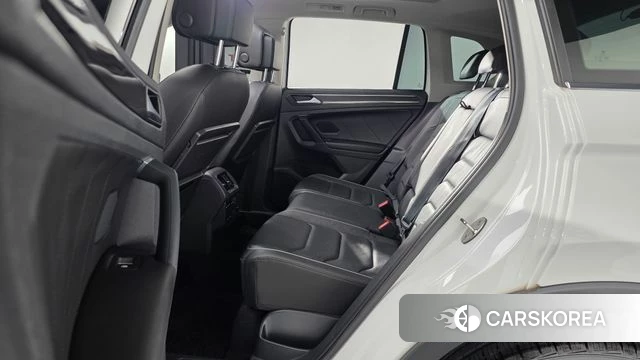 Volkswagen Tiguan second Generation 2019 Белый из Кореи, фото 2
