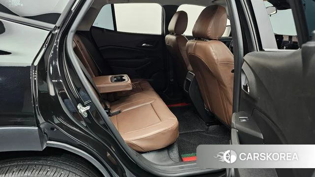 Chevrolet (GM Daewoo) Trax Crossover 2024 Черный из Кореи, фото 2