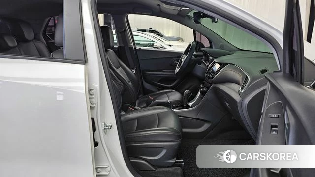 Chevrolet (GM Daewoo) The New Trax 2021 Белый из Кореи, фото 2