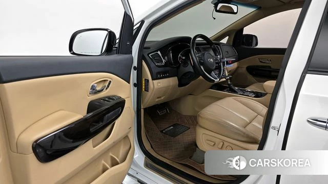 Kia The New Carnival 2018 Белый из Кореи, фото 2