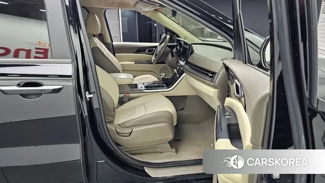 Kia Carnival 4th generation 2020 Черный из Кореи, фото 2