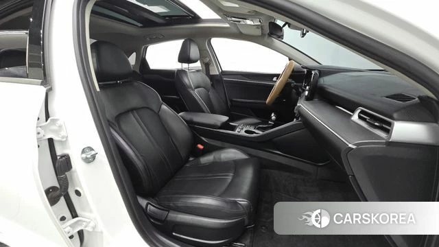 Kia K5 3rd generation 2021 Белый из Кореи, фото 2