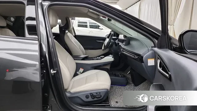 Kia EV6 2022 Серый из Кореи, фото 2