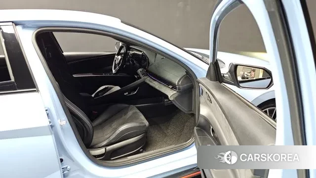 Hyundai Avante (CN7) 2021 Небесно-голубой из Кореи, фото 2