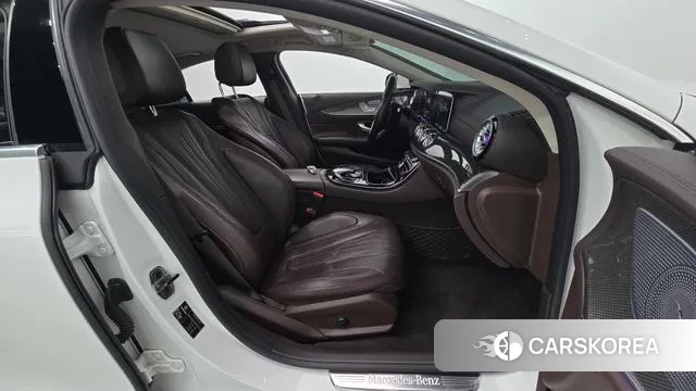 Mercedes-Benz CLS-Class C257 2018 Белый из Кореи, фото 2