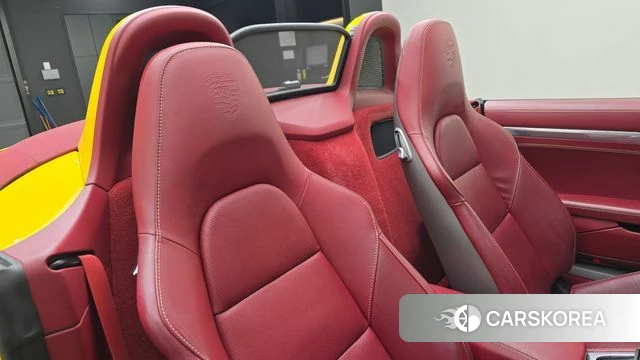 Porsche 718 Boxster 2019 Желтый из Кореи, фото 2