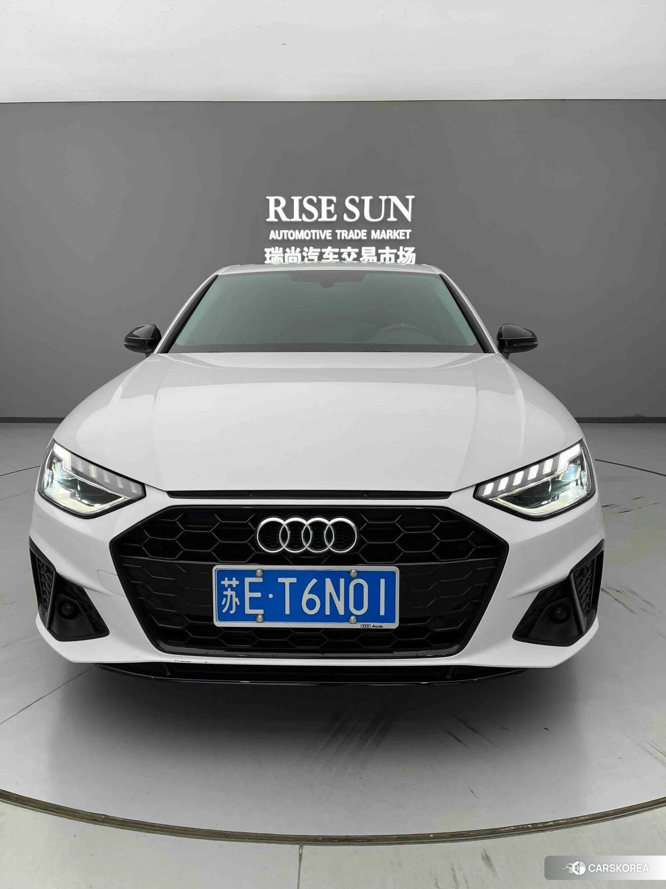 Audi A4L 2021 Белый из Китая, фото 2