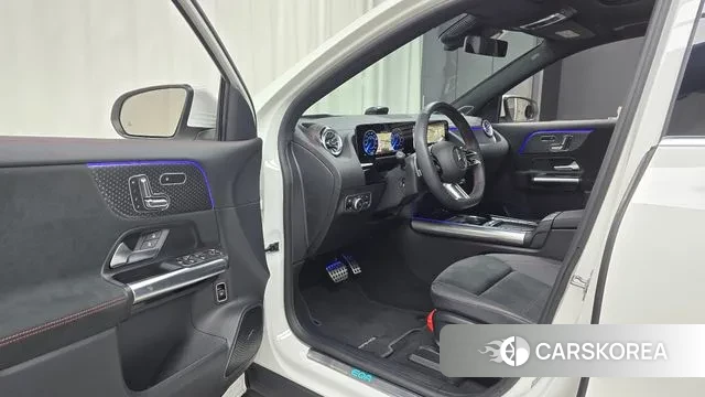 Mercedes-Benz EQA H243 2024 Белый из Кореи, фото 2