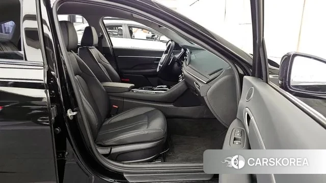 Hyundai Sonata (DN8) 2022 Черный из Кореи, фото 2