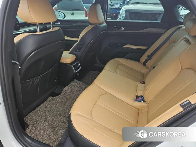 Kia The New K5 3rd generation 2023 Белый из Кореи, фото 2