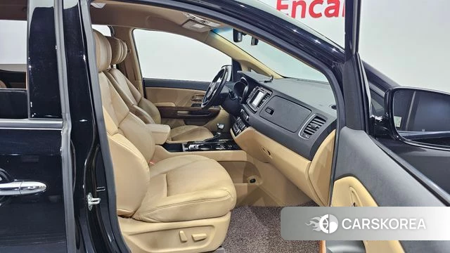 Kia All New Carnival 2018 Черный из Кореи, фото 2