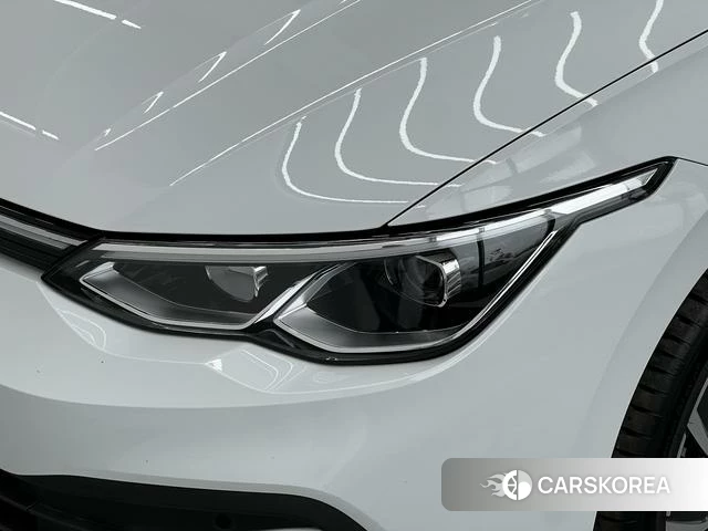 Volkswagen Golf 2023 Белый из Китая, фото 2