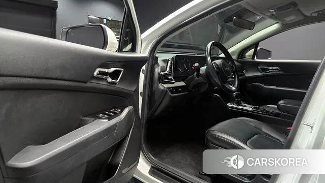 Kia Sportage 5th Generation 2022 Белый из Кореи, фото 2