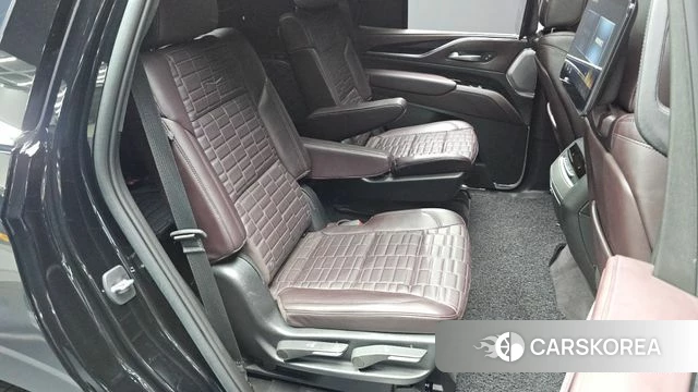 Cadillac Escalade 5th Generation 2022 Черный из Кореи, фото 2