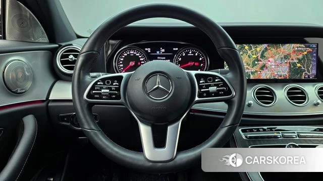 Mercedes-Benz E-Class W213 2020 Белый из Кореи, фото 2