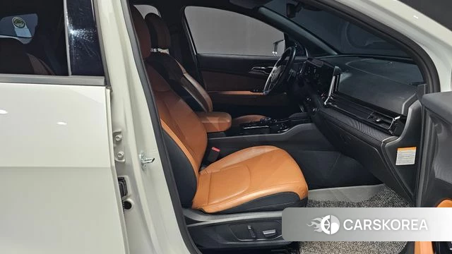 Kia Sportage 5th Generation Hybrid 2023 Белый из Кореи, фото 2