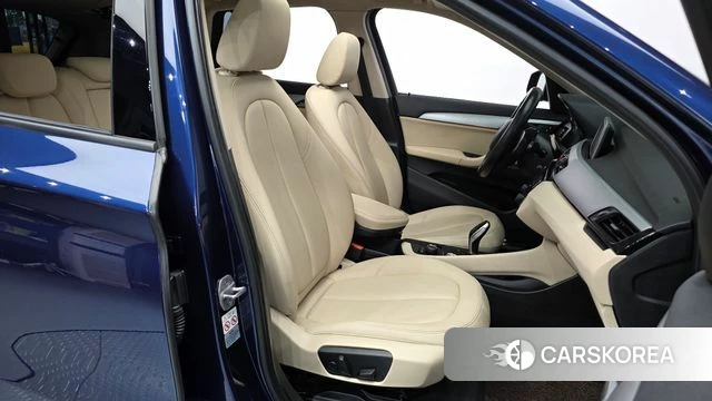 BMW X1 (F48) 2018 Синий из Кореи, фото 2