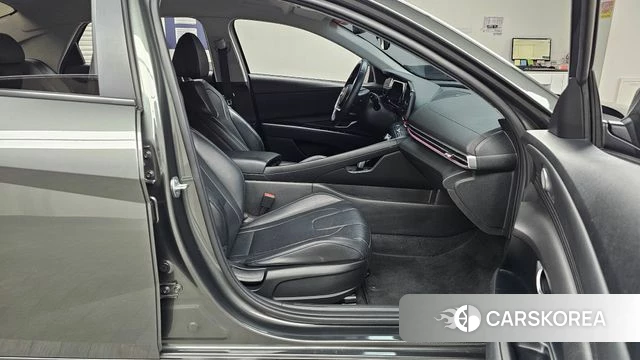 Hyundai The New Avante (CN7) 2023 Серый из Кореи, фото 2