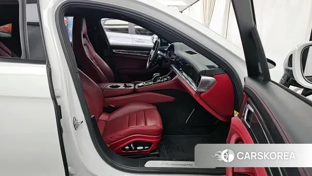 Porsche Panamera (971) 2019 Белый из Кореи, фото 2