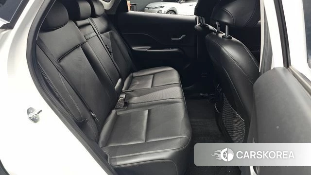Hyundai Kona Hybrid (SX2) 2023 Белый из Кореи, фото 2