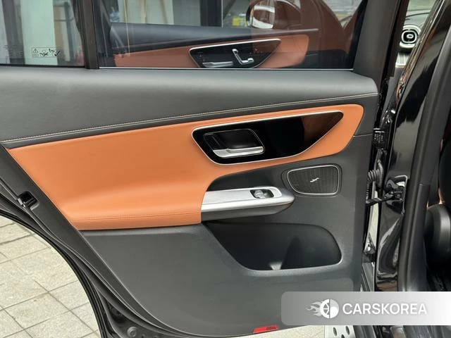 Mercedes-Benz GLC 2023 Черный из Китая, фото 2
